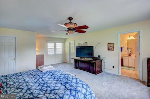866 Bayview Dr, Edgewater, MD 21037 photo 4