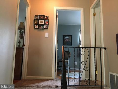18 Dover Rd, Hamilton, NJ 08620 photo 9