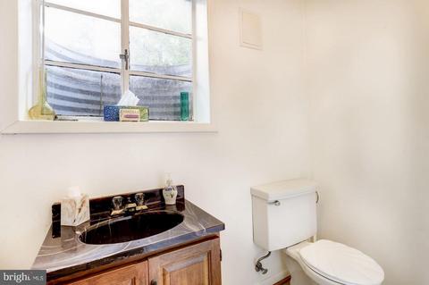 9503 Van Buren St, Lanham, MD 20706 photo 22