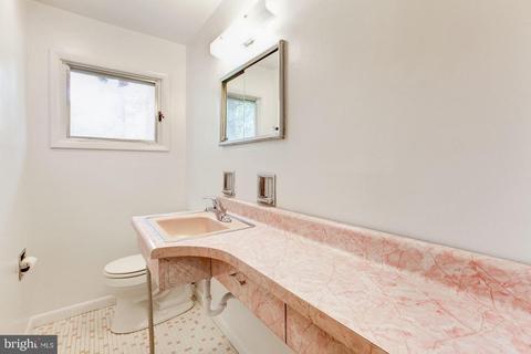 9503 Van Buren St, Lanham, MD 20706 photo 15