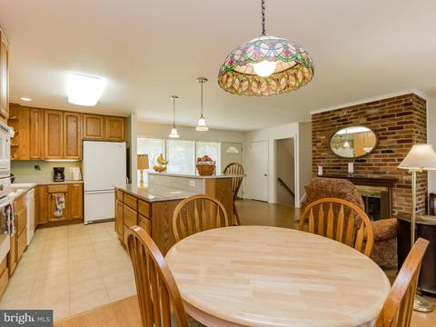 5404 Juliet St, Springfield, VA 22151 photo 9