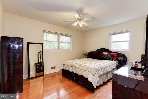 12025 Livingston St, Silver Spring, MD 20902 photo 12