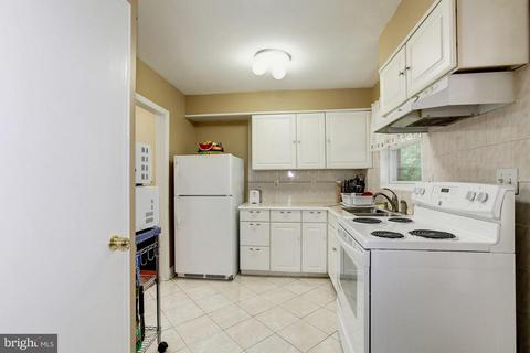 12025 Livingston St, Silver Spring, MD 20902 photo 9