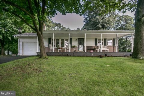 944 Cherrytown Rd, Westminster, MD 21158 photo 2