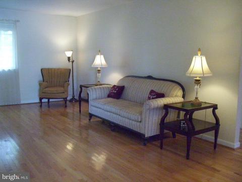 6887 Arbor Ct, Frederick, MD 21703 photo 10
