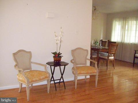 6887 Arbor Ct, Frederick, MD 21703 photo 9