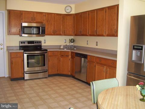 6887 Arbor Ct, Frederick, MD 21703 photo 13