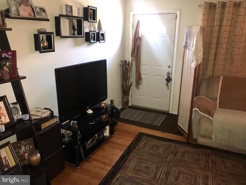 9121 5th St, Lanham, MD 20706 photo 6