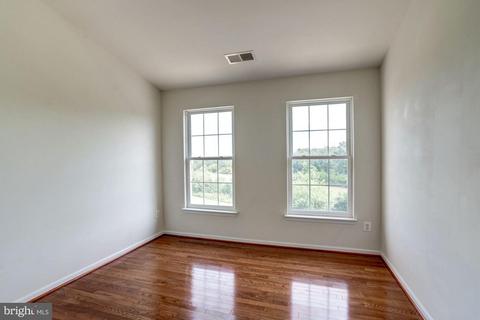 25318 Nesting Sq, Chantilly, VA 20152 photo 18