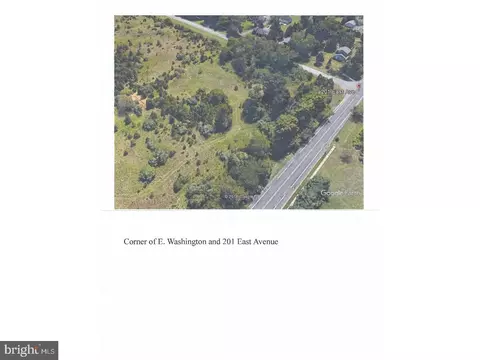 201 East Ave, Clayton, NJ 08312