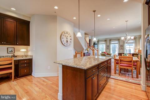 2718 Cassedy St, Silver Spring, MD 20910 photo 8