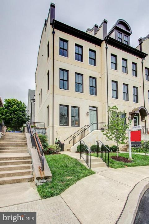 2718 Cassedy St, Silver Spring, MD 20910 photo 1