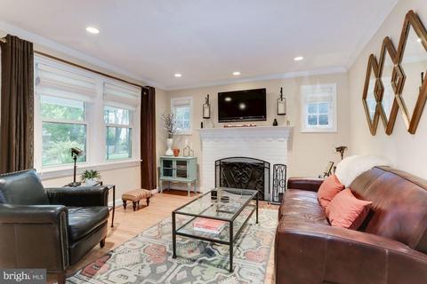 2014 Lansdowne Way, Silver Spring, MD 20910 photo 3