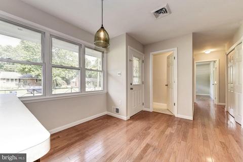 5217 Milland St, Springfield, VA 22151 photo 6