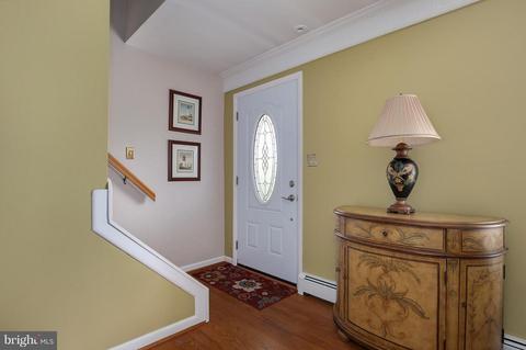 7408 Hilltop Dr, Frederick, MD 21702 photo 3