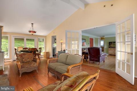 7408 Hilltop Dr, Frederick, MD 21702 photo 14