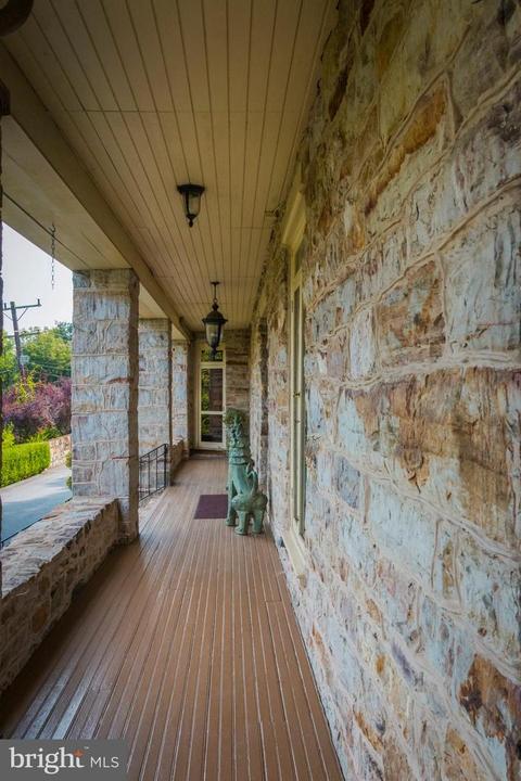 276 Cacapon Rd Berkeley Springs Wv 25411 67 Photos Mls