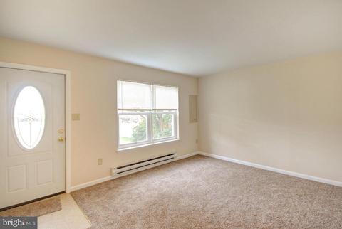 809 Ewing Dr, Westminster, MD 21158 photo 5