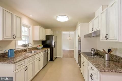 2605 Village Ln, Silver Spring, MD 20906 photo 12