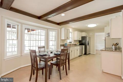 2605 Village Ln, Silver Spring, MD 20906 photo 8