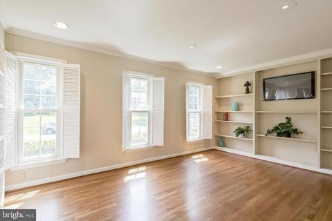 2605 Village Ln, Silver Spring, MD 20906 photo 7