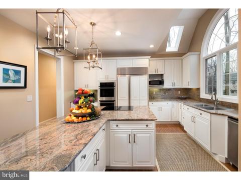607 Longchamps Dr, Devon, PA 19333 photo 8