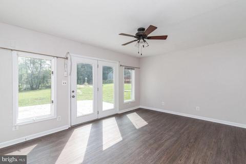 7719 Lee Dr, Pasadena, MD 21122 photo 8