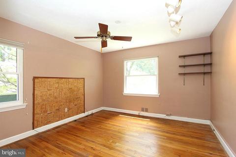 202 Schuyler Rd E, Silver Spring, MD 20901 photo 13