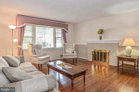 5327 Queensberry Ave, Springfield, VA 22151 photo 2