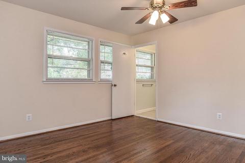 5327 Queensberry Ave, Springfield, VA 22151 photo 9
