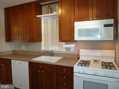 1601 Gridley Ln, Silver Spring, MD 20902 photo 5