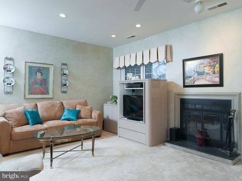 52 E Oleander Dr, Mount Laurel, NJ 08054 photo 3