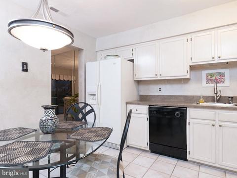52 E Oleander Dr, Mount Laurel, NJ 08054 photo 10