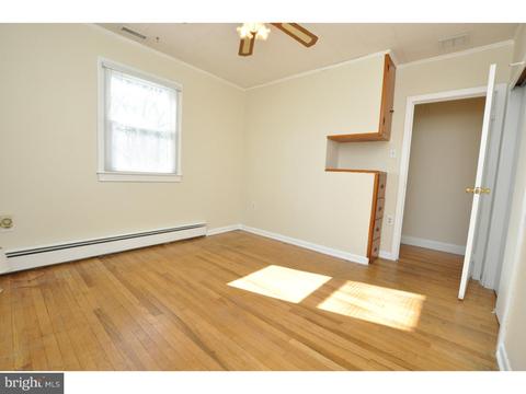 630 E Laurelton Ave, Maple Shade, NJ 08052 photo 10