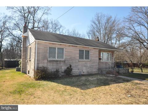 630 E Laurelton Ave, Maple Shade, NJ 08052 photo 2