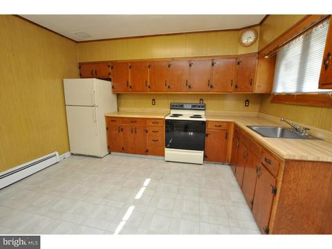 630 E Laurelton Ave, Maple Shade, NJ 08052 photo 5