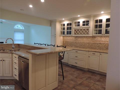 58 Sandhurst Dr, Mount Laurel, NJ 08054 photo 5