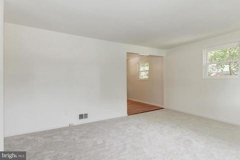 10706 Tenbrook Dr, Silver Spring, MD 20901 photo 8