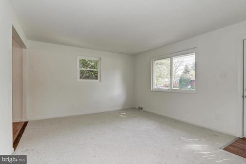 10706 Tenbrook Dr, Silver Spring, MD 20901 photo 6
