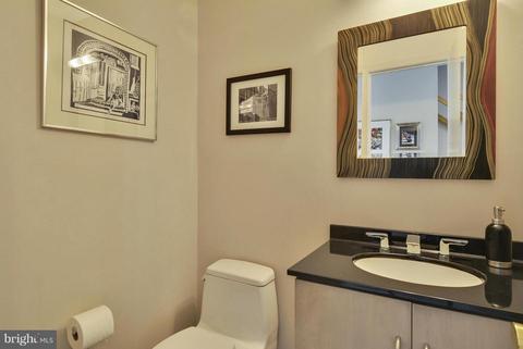 704 Pebblestone Ct, Silver Spring, MD 20905 photo 8