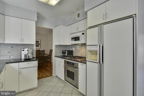 704 Pebblestone Ct, Silver Spring, MD 20905 photo 5