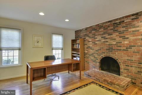 704 Pebblestone Ct, Silver Spring, MD 20905 photo 12