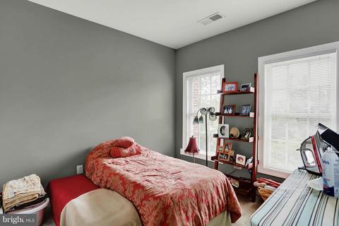 622 Seaton Square Dr, Silver Spring, MD 20901 photo 19