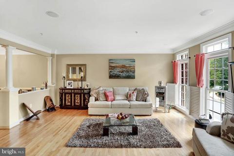 622 Seaton Square Dr, Silver Spring, MD 20901 photo 6
