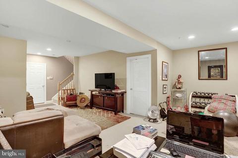 622 Seaton Square Dr, Silver Spring, MD 20901 photo 22