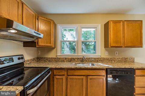 9013 Saffron Ln, Silver Spring, MD 20901 photo 7