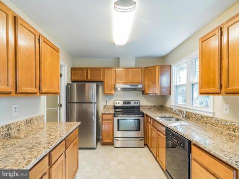9013 Saffron Ln, Silver Spring, MD 20901 photo 8
