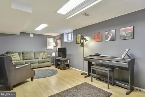 202 E Franklin Ave, Silver Spring, MD 20901 photo 12