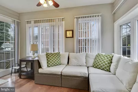 202 E Franklin Ave, Silver Spring, MD 20901 photo 8