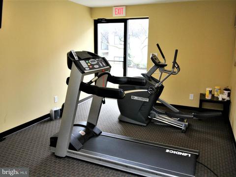 10860 Bucknell Dr #2, Silver Spring, MD 20902 photo 29